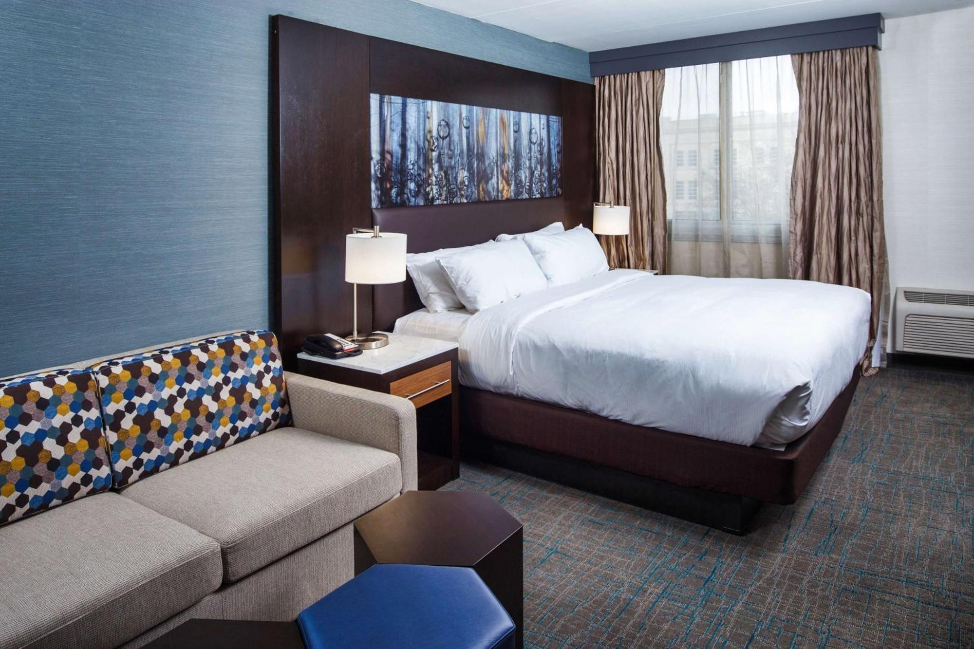 Doubletree By Hilton Neenah Extérieur photo