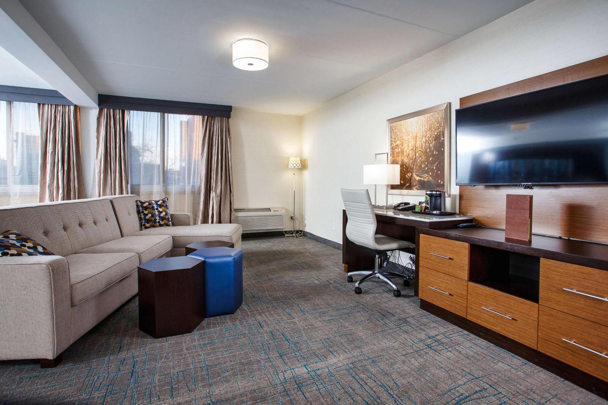 Doubletree By Hilton Neenah Extérieur photo