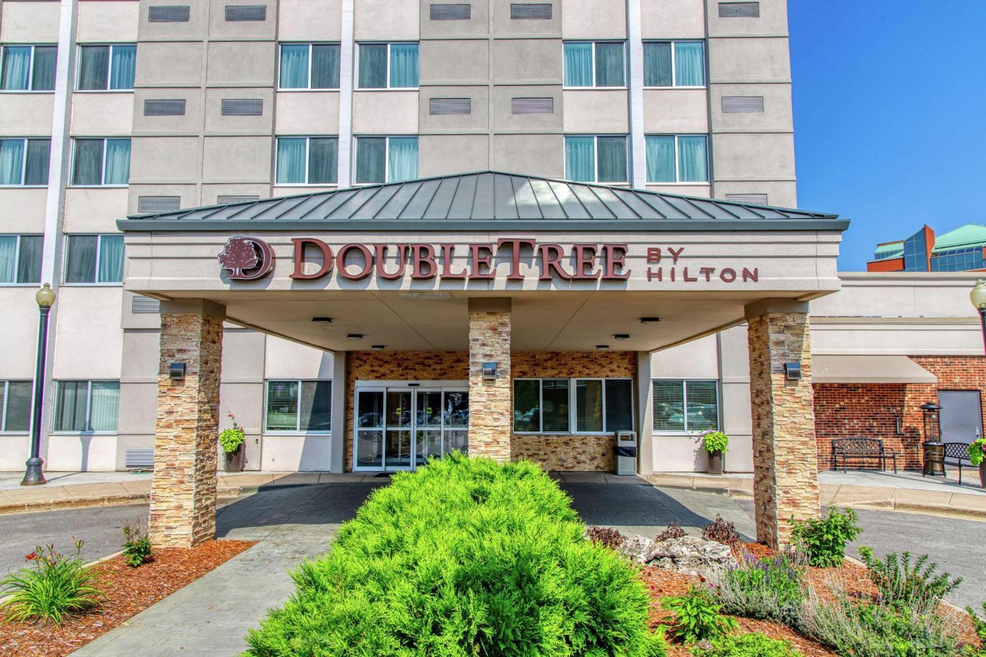 Doubletree By Hilton Neenah Extérieur photo