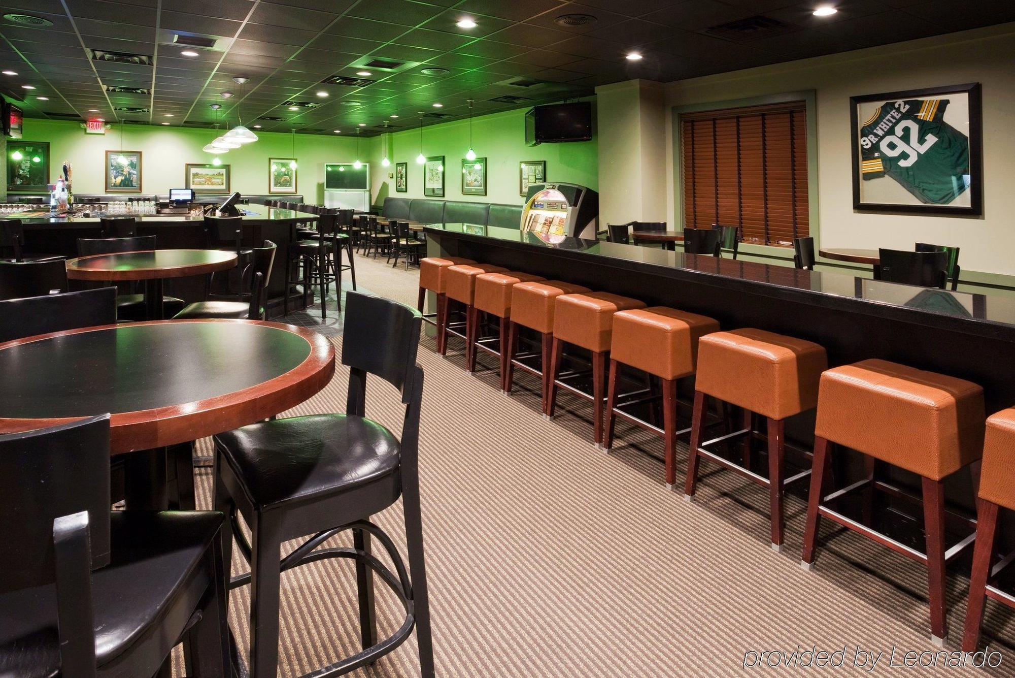 Doubletree By Hilton Neenah Extérieur photo